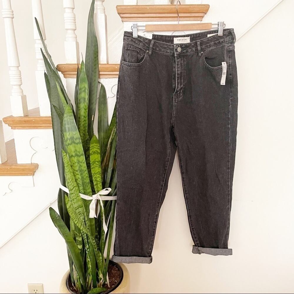 PACSUN black high rise mom jeans zip fly size 30